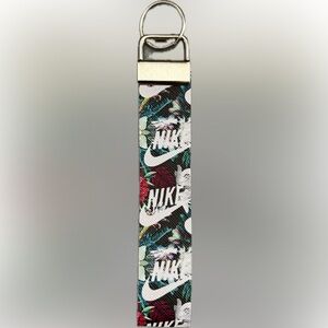 NIKE Wristlet with Silver Keychain NEW Unique